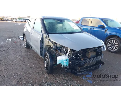 2022 Nissan Kicks Sv Xtronic Cvt z USA, uszkodzony, nr VIN 3N1CP5CV9NL514732